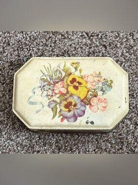 Vintage Floral Tin Featuring Pansies 6x4x1.5”